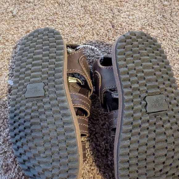 OshKosh B'gosh Brown Sandals with Adjustable Straps - Picture 3 of 8